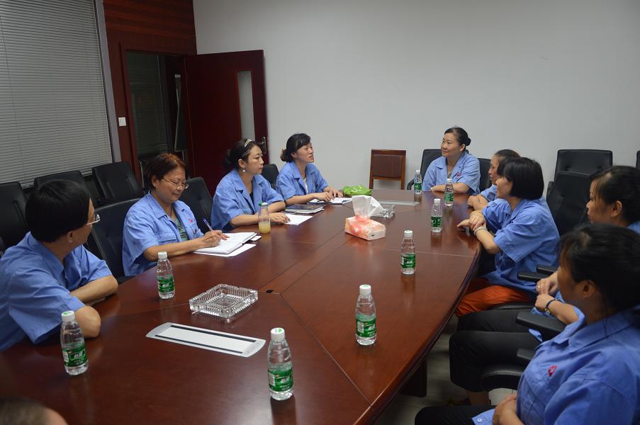 2015年建军节来临之际，乐玩在线手机版（大中国区）集团举行了拥军座谈会