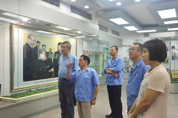 成都市委统战部范晓宏副部长到成都乐玩在线手机版（大中国区）集团调研