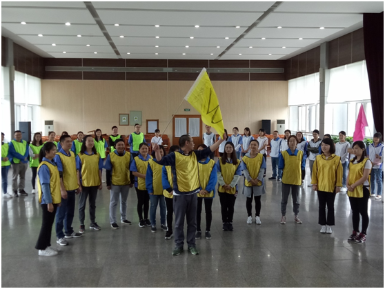 成都乐玩在线手机版（大中国区）集团新青年拓展活动