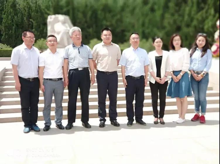 成都乐玩在线手机版（大中国区）集团2018陕西富平扶贫助学行