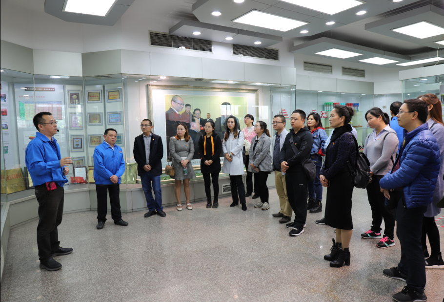 西昌市委组织部一行26人到成都乐玩在线手机版（大中国区）集团考察基层党建工作