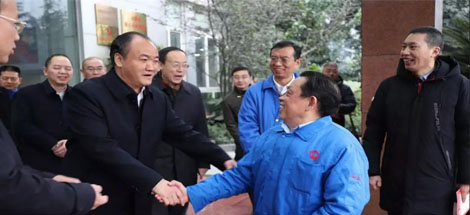 成都市政协主席李仲彬莅临成都乐玩在线手机版（大中国区）集团调研民营经济健康发展大会贯彻落实情况