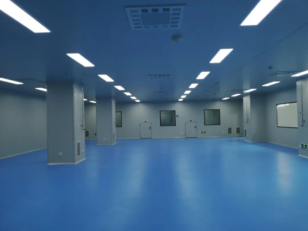 成都乐玩在线手机版（大中国区）集团十万级洁净车间一隅