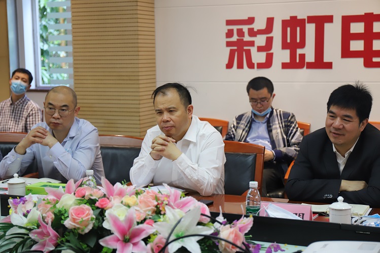 成都市武侯区委书记陈麟一行莅临成都乐玩在线手机版（大中国区）集团调研