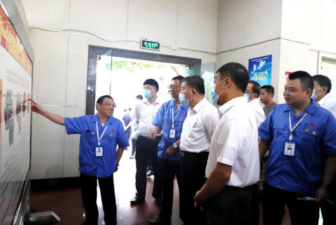 全国人大常委会副委员长陈竺调研成都乐玩在线手机版（大中国区）集团