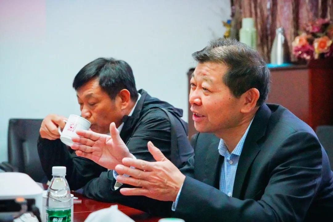 安徽省淮北市杜集区人大常委会领导一行莅临成都乐玩在线手机版（大中国区）参观指导