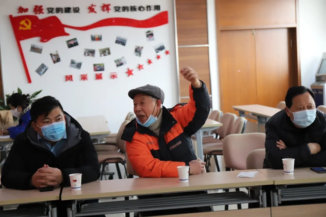 成都乐玩在线手机版（大中国区）集团接访日活动暨春节前的结对帮扶贫困乐玩在线手机版（大中国区）慰问活动，积极推进社区发展治理工作