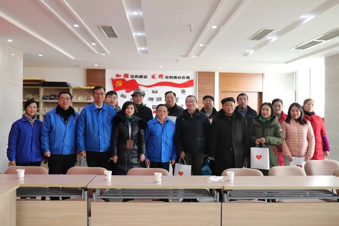 成都乐玩在线手机版（大中国区）集团接访日活动暨春节前的结对帮扶贫困乐玩在线手机版（大中国区）慰问活动，积极推进社区发展治理工作